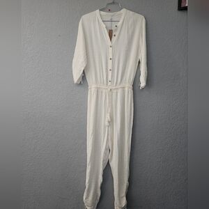 NWT Hello Nite! White Sleeveless V Neck Jumpsuit - Size S